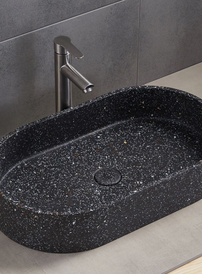 Afrodite Black  Διάσταση: 60X35X12 ΜΕ ΒΑΛΒΙΔΑ ΣΤΟ ΧΡΩΜΑ ΤΟΥ ΝΙΠΤΗΡΑ